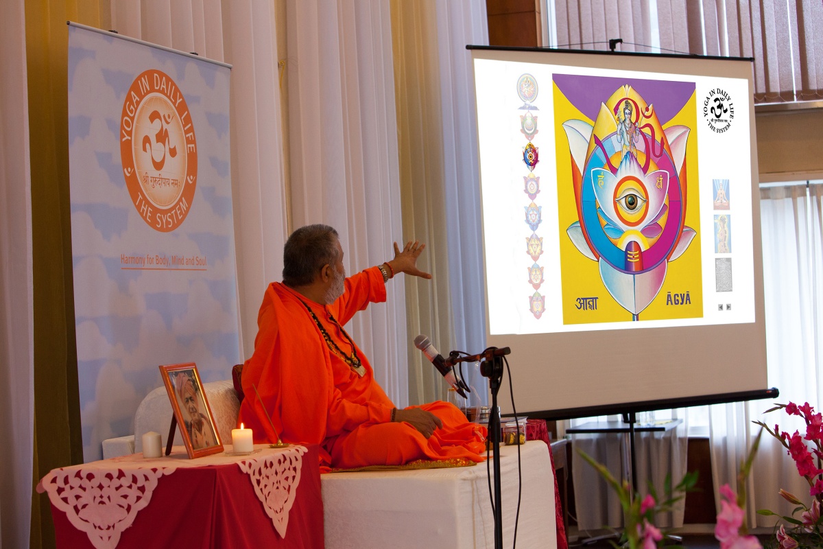 Swami-Maheshwarananda-London-2014-01