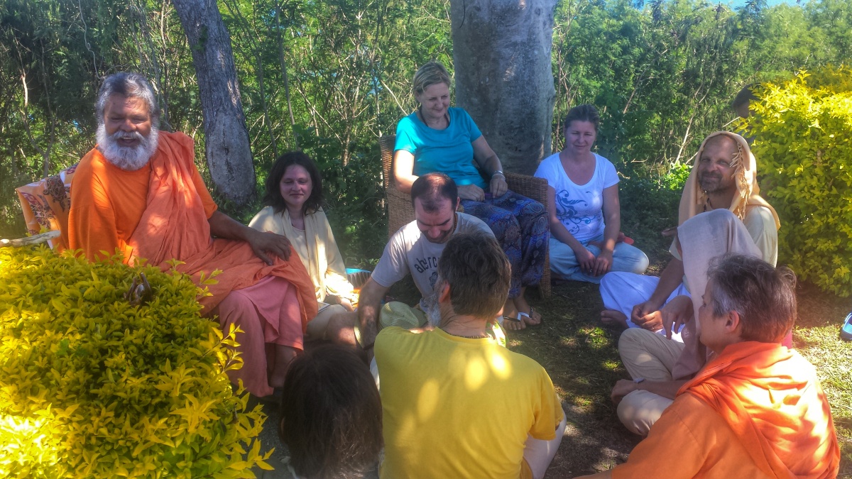 Swamiji-Fiji-2015-03