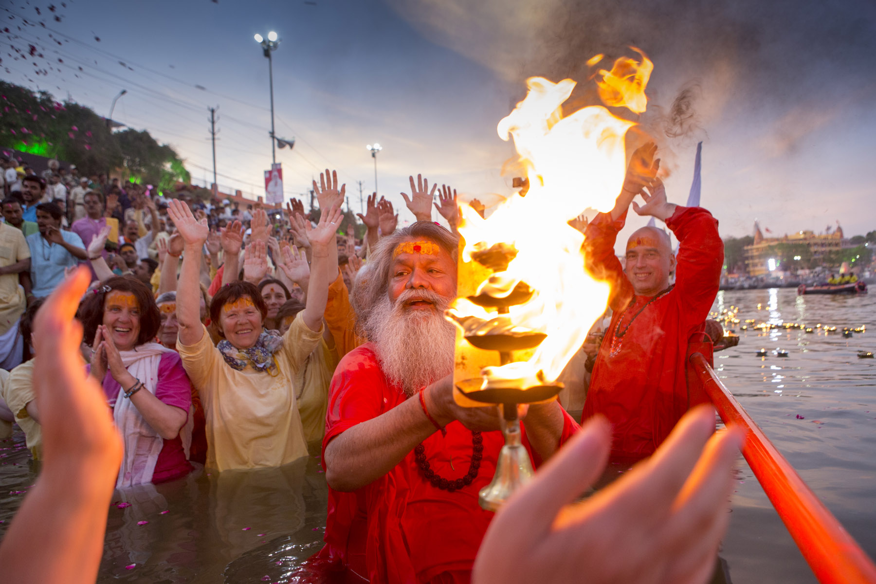 1U4A3423Swamiji 27 4 2016