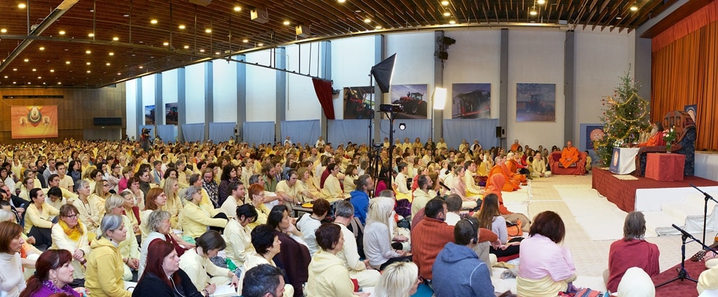 Weekend seminar with Vishwaguruji in Vép, Hungary - December 2016