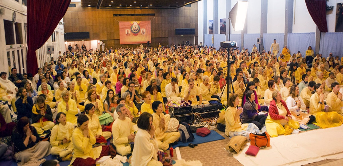 Weekend seminar with Vishwaguruji in Vép, Hungary - December 2016