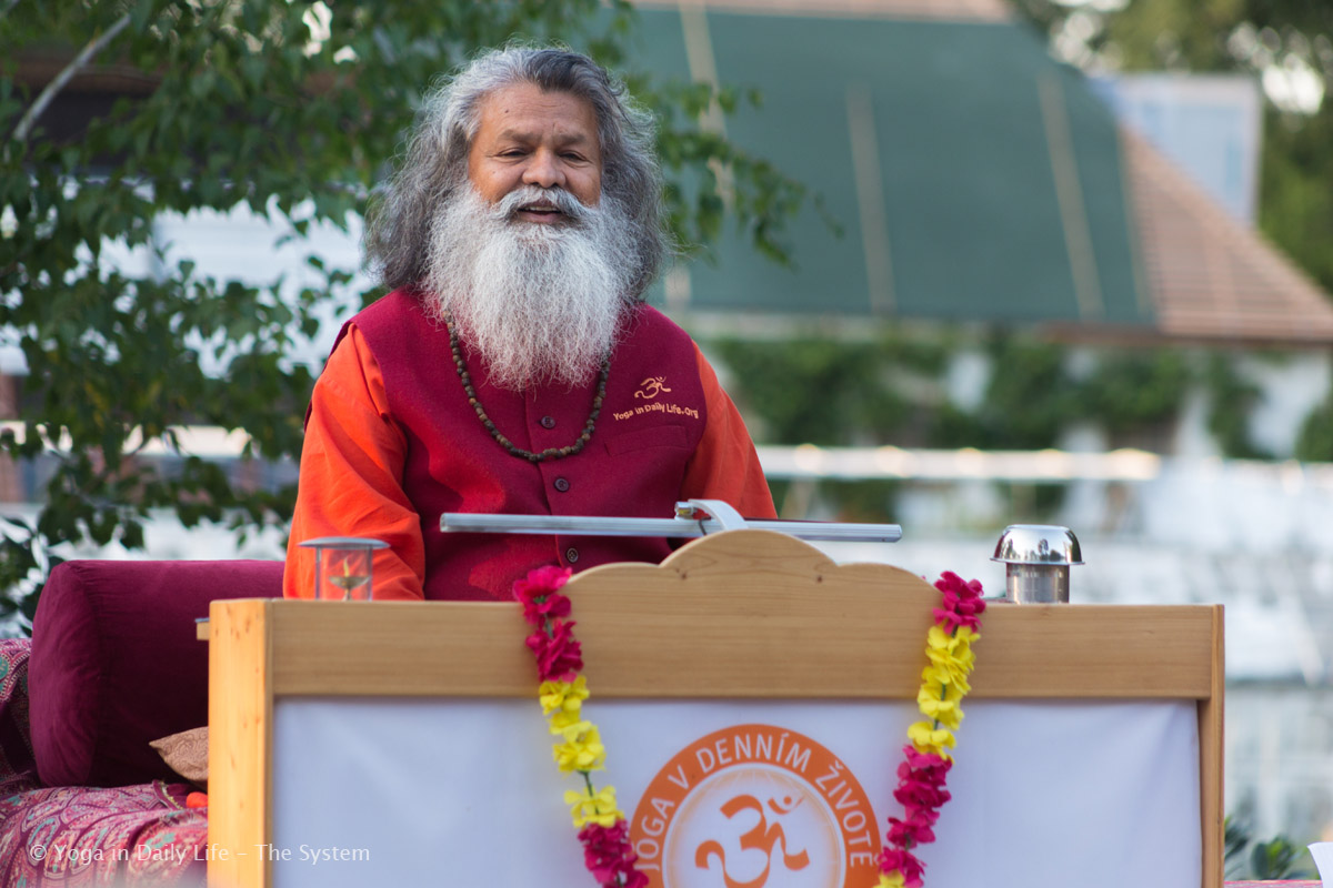 1U4A0692 E 23 8 2017 satsang evening