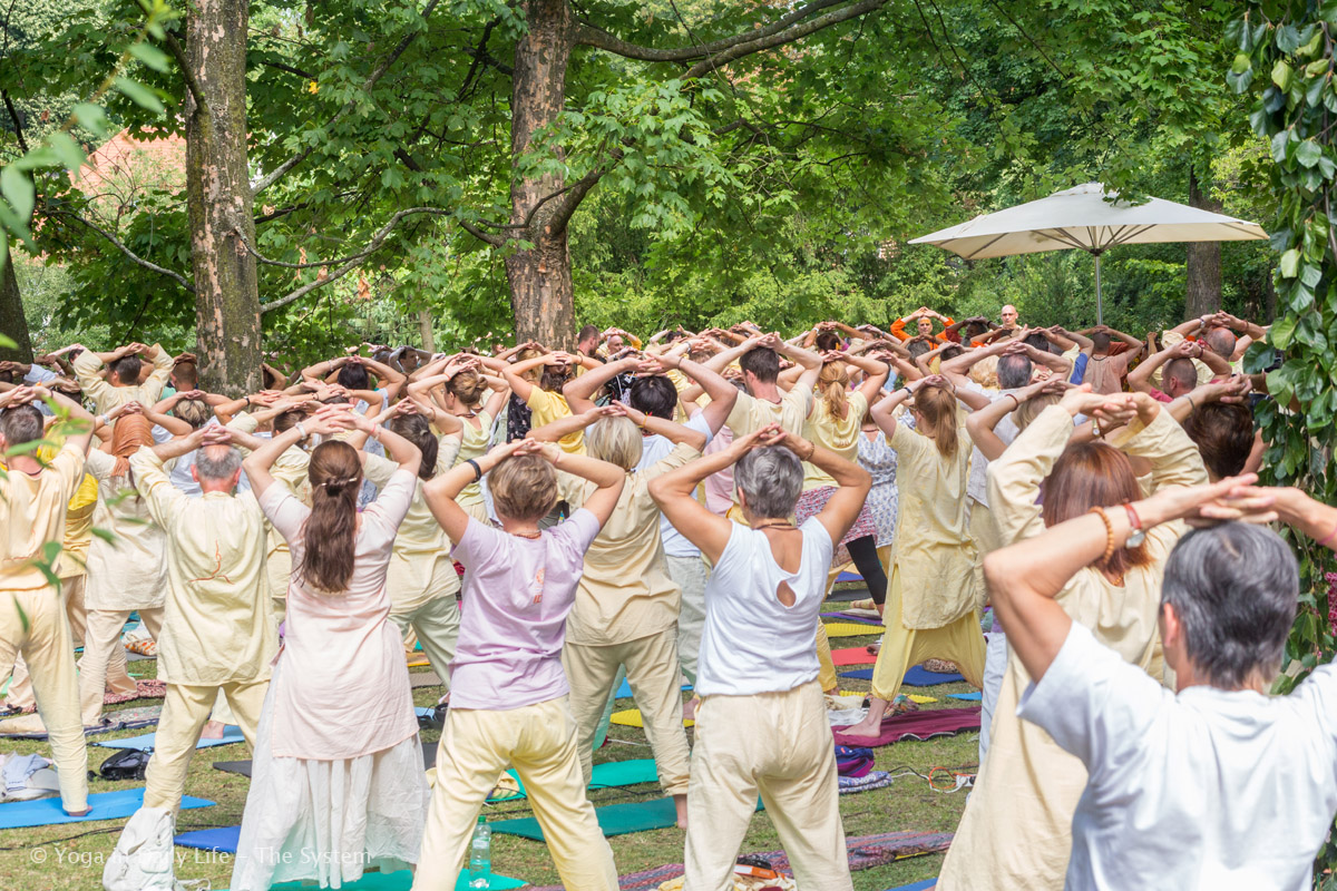 1U4A9828 E 16 8 2017 morning satsang