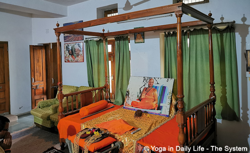 Holy Gurujis room 1 34