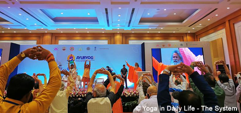 ayuryog20expo20swamiji204