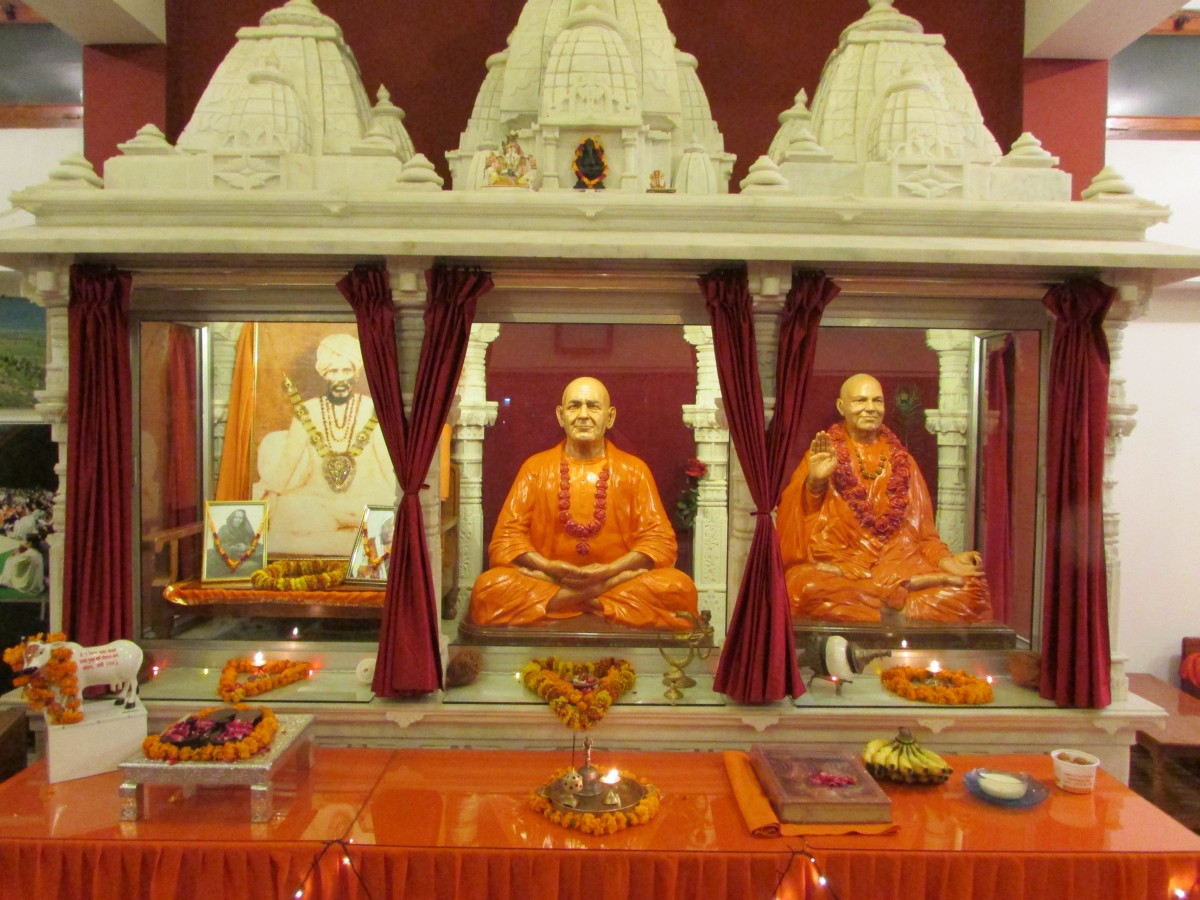 Altar in Jaipur Ashram