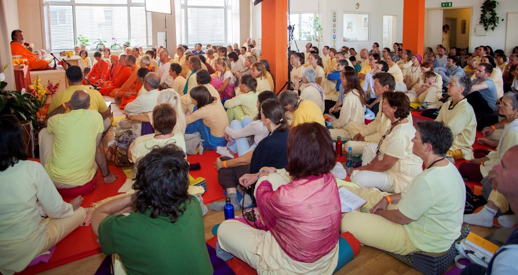 Swamiji in Villach 2014
