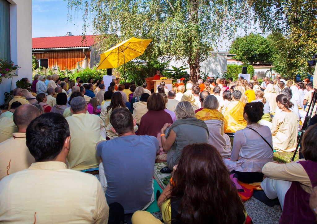 Swamiji in Villach Ashram garden